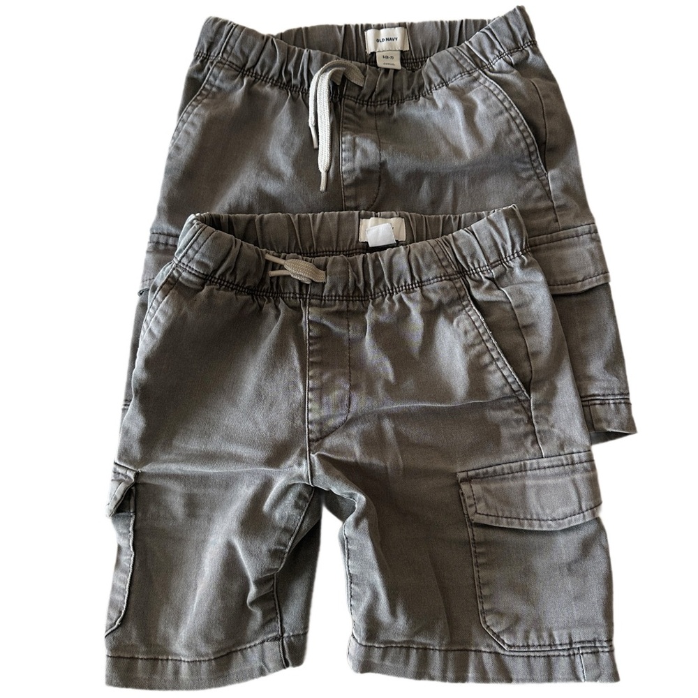 Old navy boys size 6/7 Gray Cargo Shorts for Kids